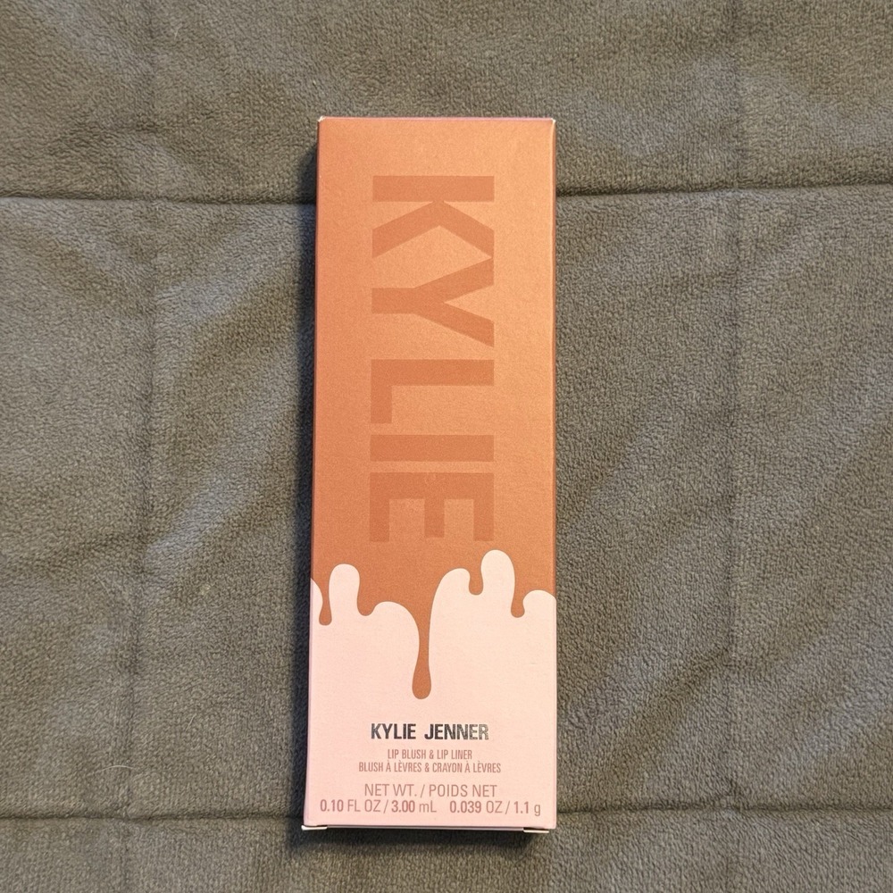 Kylie Cosmetics Matte Lip Kit Can't Talk RN 817 Lipstick Lipliner Duo